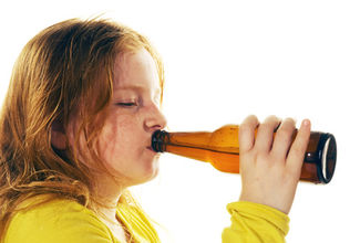 Děti a alkohol – v létě buďte ve střehu!