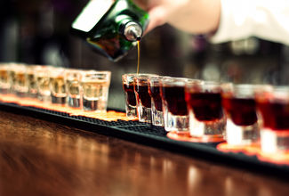 Láska k alkoholu aneb Jak poznat závislost