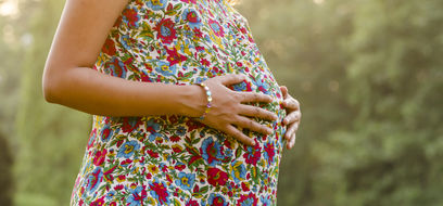 Abstinenčním syndromem mohou trpět už novorozenci